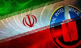 Hình cờ Iran và biểu tượng CIA. Ảnh: Yahoo.