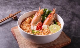 Không thể ngờ mắc 'cả tỉ bệnh khủng khiếp' này khi ăn nhiều mỳ tôm