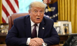 Tổng thống Donald Trump đã thách thức ông Joe Biden và bà Hillary Clinton xét nghiệm ma túy trước khi lên sân khấu. Ảnh: AP.