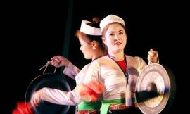 Triển lãm ảnh "Văn hóa dân tộc Mường truyền thống và phát triển"