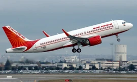 Tá hỏa phi công Air India không đủ trình độ điều hành chuyến bay