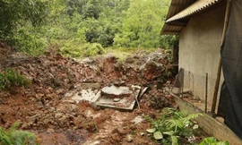 Thái Nguyên: Sạt lở đất trong đêm, ba người tử vong