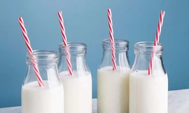 Những thực phẩm không dùng chung với sữa kẻo tiêu chảy, sỏi thận