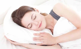 Những thói quen xấu trước khi ngủ khiến giảm tuổi thọ, cơ thể già nua, bỏ nhanh còn kịp