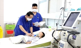 Bé 3 tuổi đột ngột quấy khóc rồi tím ngắt người phải cấp cứu vì nguyên nhân này