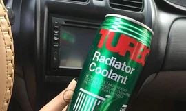 Vợ chồng ở Hà Nội nhập viện khẩn cấp vì uống nước làm mát ô tô