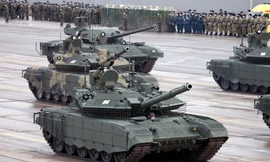 Quân đội Nga nhận hàng trăm xe tăng mới, bao gồm 'sát thủ chiến trường' T-90M Proryv