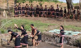 Lễ cúng Giọt nước của người Jrai ở Tây Nguyên. Ảnh: Hồng Điệp - TTXVN