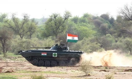 Xe chiến đấu bộ binh BMP-2 có gì mà Ấn Độ đã sở hữu 1.500 chiếc vẫn muốn mua thêm