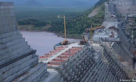 Con đập Phục hưng mà Ethiopia đang thi công trên sông Nile. Ảnh: Reuters