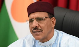 THẾ GIỚI 24H: Tổng thống Niger bị lực lượng cận vệ bắt giữ