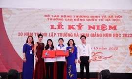 Trường Cao đẳng Quốc tế Hà Nội đón hơn 2.000 sinh viên ngày khai trường