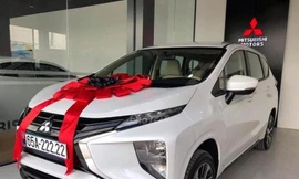 Những chủ xe 'vớ được vàng' khi đi bấm biển số xe