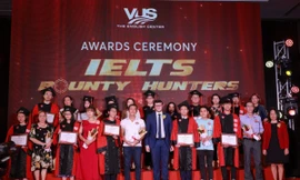VUS vinh danh 38 cao thủ IELTS trong sự kiện mô phỏng chuyến bay đến tương lai