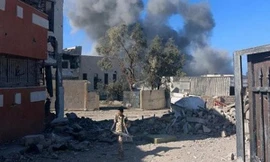 Hiện trường một vụ không kích ở Lybia .Ảnh minh họa: Reuters