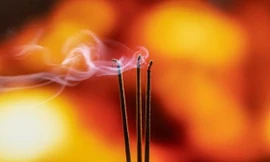 Ngày Tết thắp hương cần nhớ những điều kiêng kỵ này kẻo 'hại cả nhà'