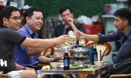 Đề xuất tất cả nhà hàng, quán nhậu ở TPHCM được bán rượu bia
