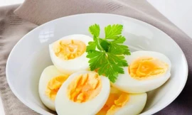 Món ăn đơn giản như trứng luộc mà cũng có thể chế biến sai cách gây ngộ độc cho người ăn