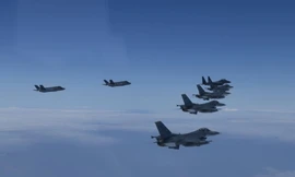 Tiêm kích Mỹ, Hàn Quốc tập trận rầm rộ trên biển Hoàng Hải