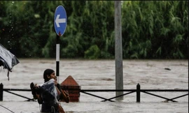 Nhiều khách du lịch mắc kẹt ở Tây Tạng