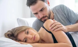 Những dấu hiệu cho thấy bạn đang gặp rắc rối với 'chuyện ấy'