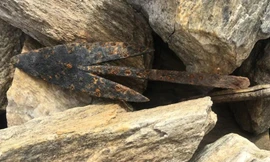 Sông băng tan chảy, lộ vũ khí 1.700 năm tuổi của thợ săn tuần lộc 