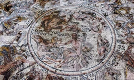 Khai quật bức tranh khảm 1.600 năm tuổi của Hercules và 40 tình nhân của Neptune 