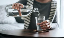 Uống đủ nước có thể làm giảm nguy cơ suy tim 
