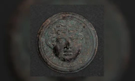 Giải mã ngôi mộ 2.100 tuổi của người phụ nữ nằm trên 'giường nàng tiên cá' 