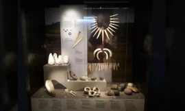 Ngôi mộ 'thầy cúng' 4.000 năm ẩn chứa bí mật vàng 