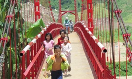 Cầu treo Ba Cẳng mới