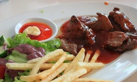 Những quán bò đông khách ở Sài Gòn