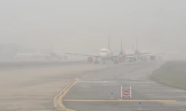 Sương mù khiến nhiều chuyến bay không thể hạ, cất cánh từ Nội Bài