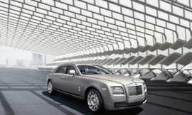 'Bóng ma' Rolls-Royce Ghost ra mắt phiên bản kéo dài