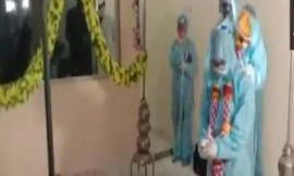 Cặp đôi Ấn Độ nhiễm COVID-19 vẫn tiến hành kết hôn, tiếp thêm hy vọng nơi 'địa ngục'