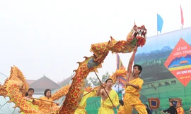 Ngày xuân vui hội Lồng Tồng