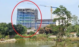 Hà Nội: Kiểm điểm loạt cán bộ vụ công trình 'khủng' 9 tầng mọc trên Đồi Vua