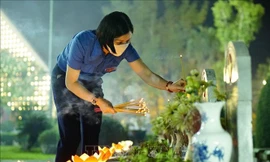 Kỷ niệm 67 năm chiến thắng Điện Biên Phủ: Thắp nến tri ân các anh hùng liệt sỹ