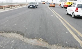 Sự cố mặt cầu Thăng Long là nan giải