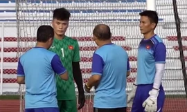 SEA Games 30: HLV Park Hang Seo gặp riêng dạy bảo Bùi Tiến Dũng