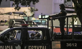 Con của El Chapo bị bắt, thành phố Mexico biến thành 'chiến trường