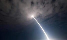 Xem Mỹ phóng tên lửa bị cấm thời INF