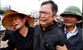 Ngày hồi hương đẫm nước mắt của 16 thi thể từ Anh