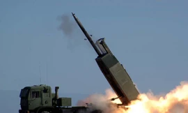 Mục kích hệ thống pháo phản lực Mỹ M142 HIMARS dội “bão lửa“