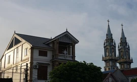 Biệt thự, xe sang ở xã tỷ phú Đô Thành Nghệ An