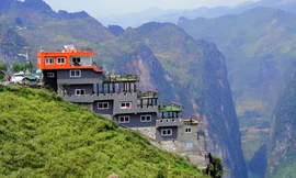 Công trình trên đèo Mã Pì Lèng sẽ bị xử lý thế nào?