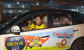 'Xe 0 đồng' đưa bệnh nhân nghèo về tận nhà