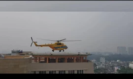 Trực thăng thử hạ cánh trên nóc bệnh viện 175