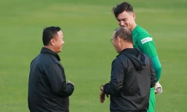 HLV Park Hang Seo chú ý hàng thủ trước trận gặp Thái Lan