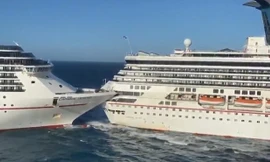 Khoảnh khắc hai du thuyền khổng lồ đâm vào nhau ở biển Caribê